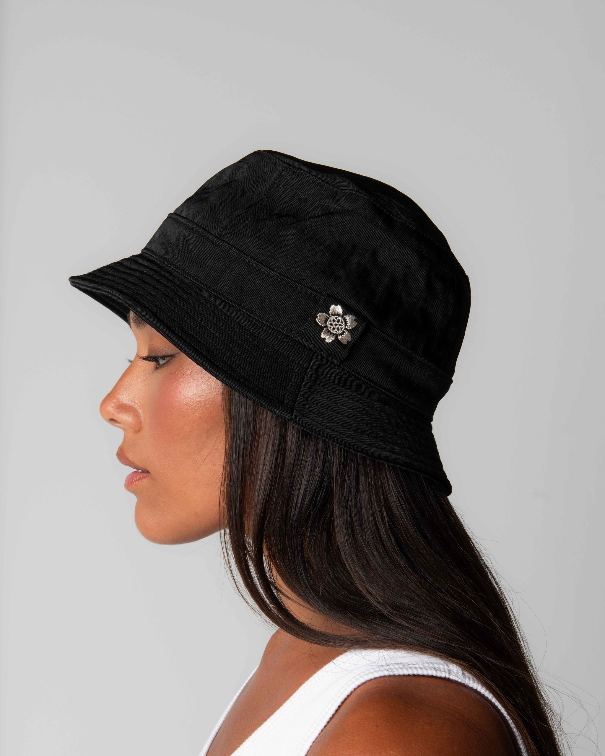 GOOD-ART-LOUIS-BUCKET-HAT-