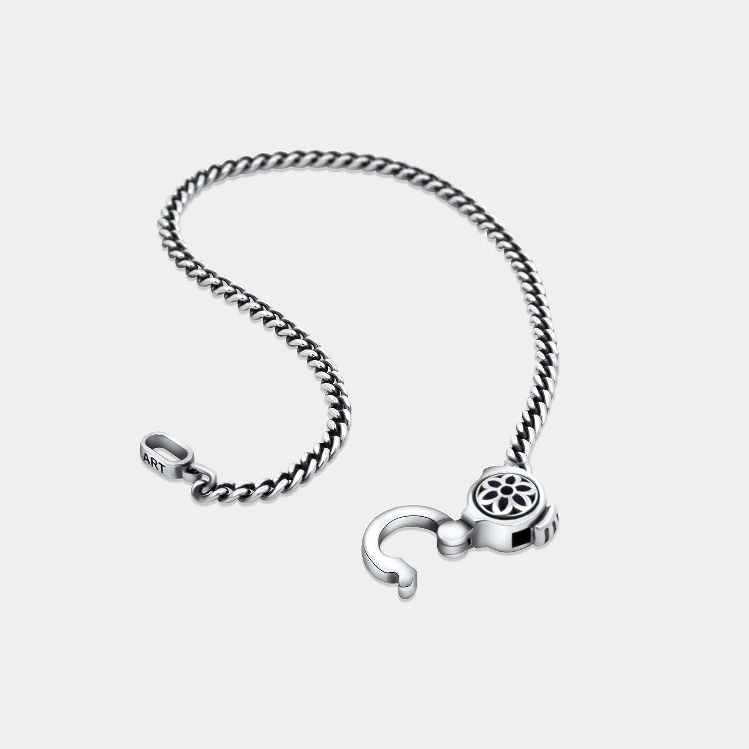 Curb Chain Bracelet - 4A