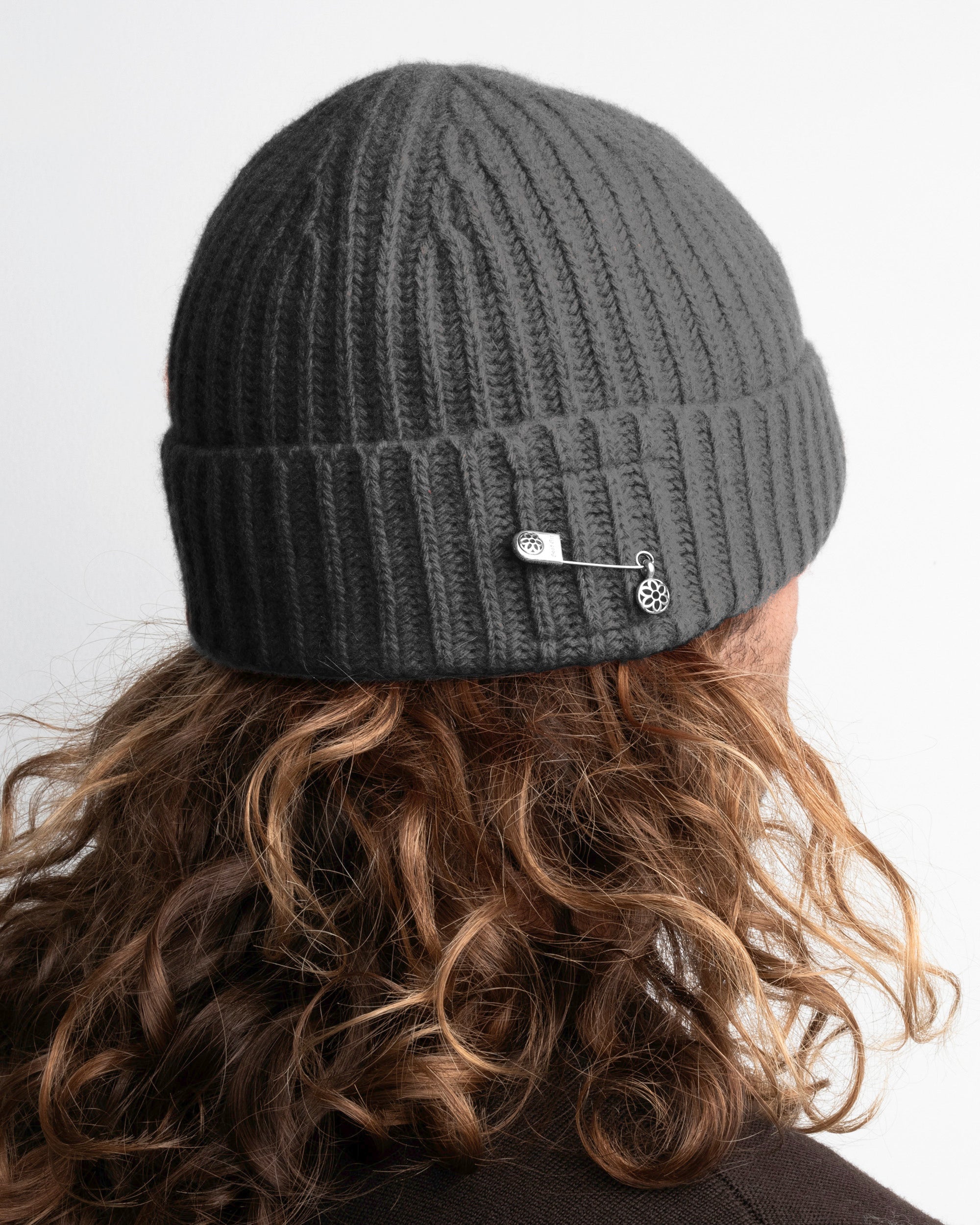 Good Art Cashmere Beanie Grey – GOOD ART HLYWD - Main Image