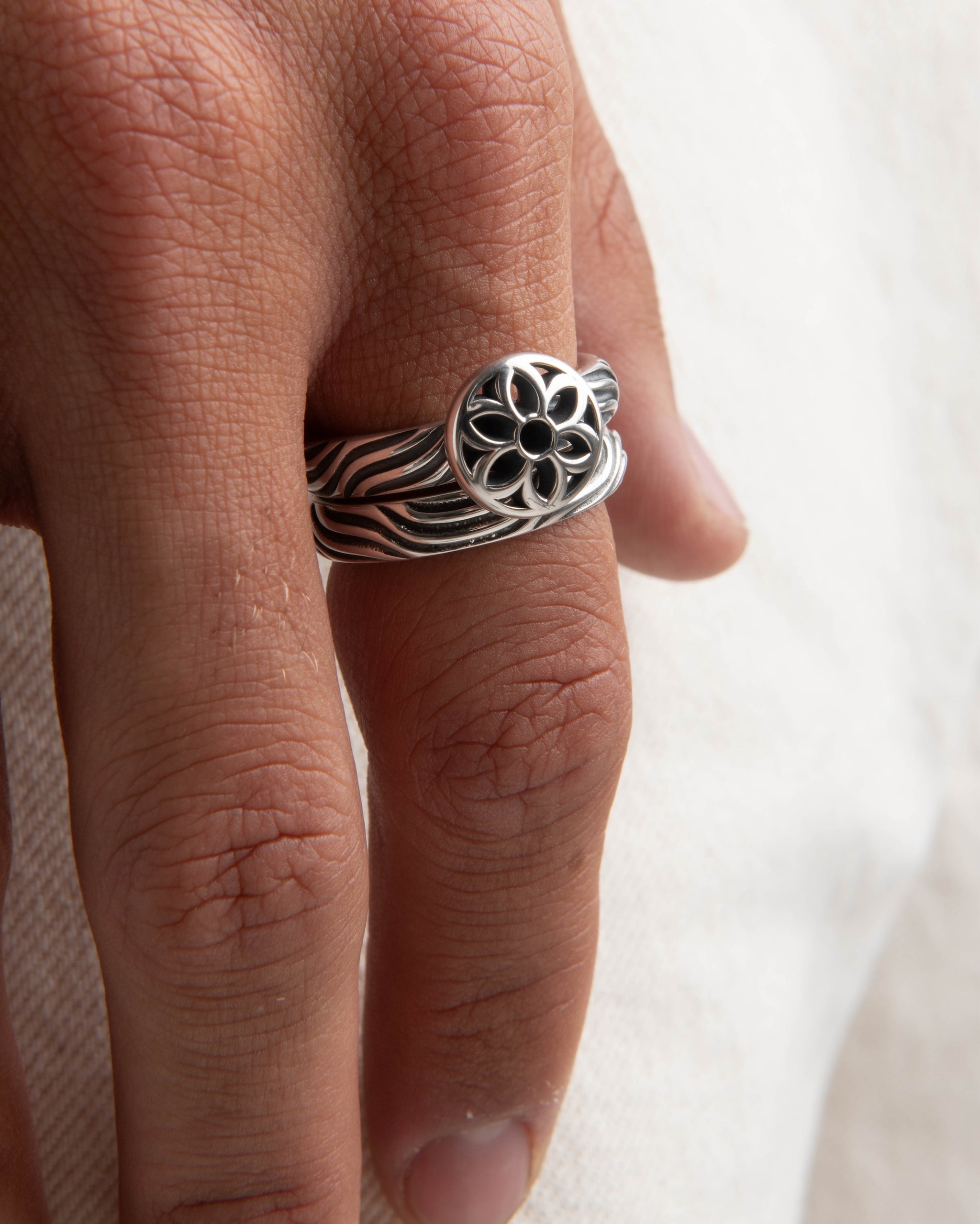 Good Art HLYWD SMALL CSOSS RING 5号 Good Art HLYWD SMALL CSOSS RING 5号