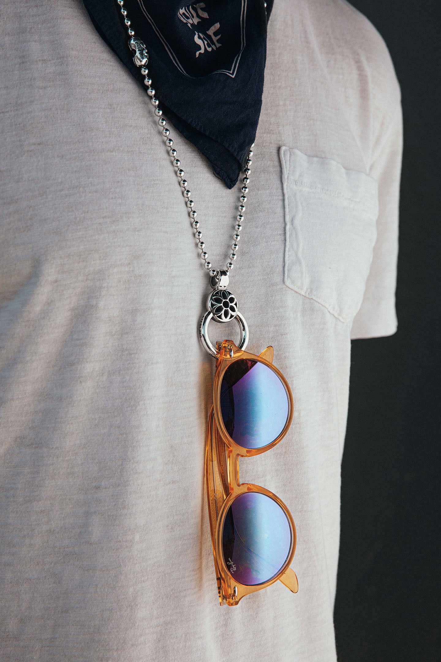 Loop necklace for glasses shop